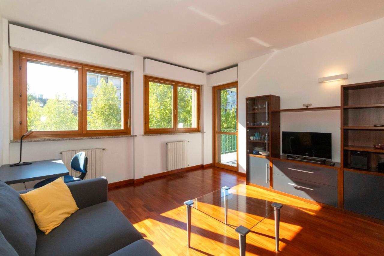Апартаменты Cozy&Spacious Apt 2 Min Walk From The Tram Stop! Турин Экстерьер фото
