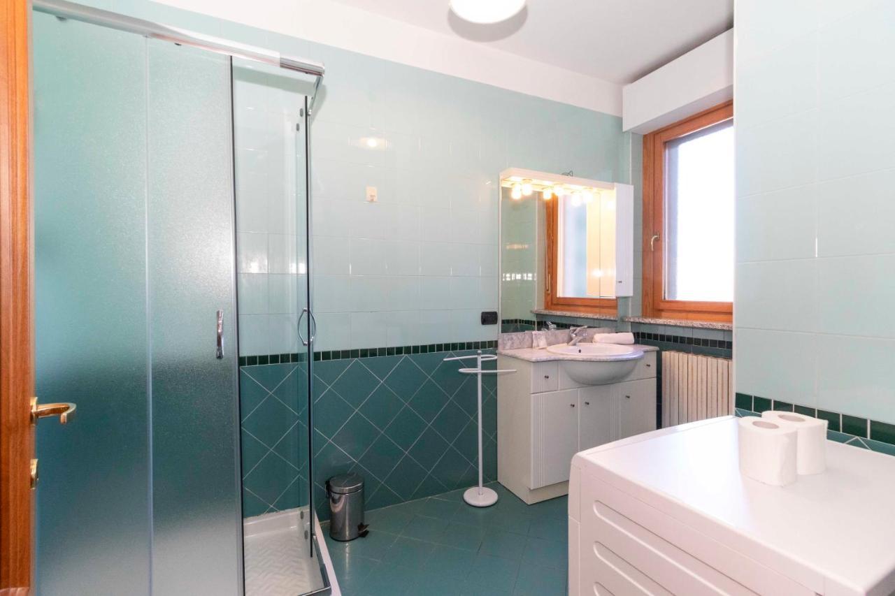 Апартаменты Cozy&Spacious Apt 2 Min Walk From The Tram Stop! Турин Экстерьер фото